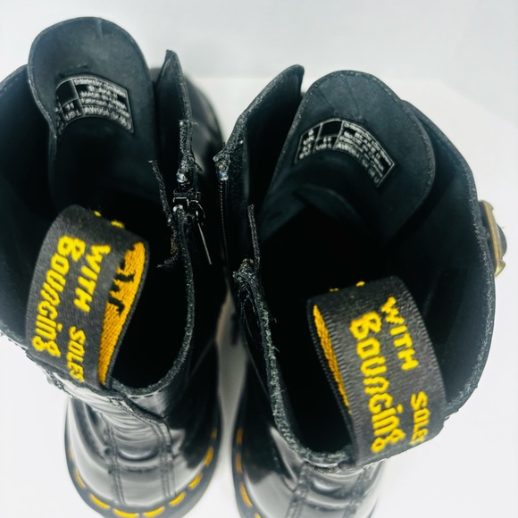 Dr Martens Blake ii Black Leather Boots with Gold Buckle Like New - Picture 4 of 13